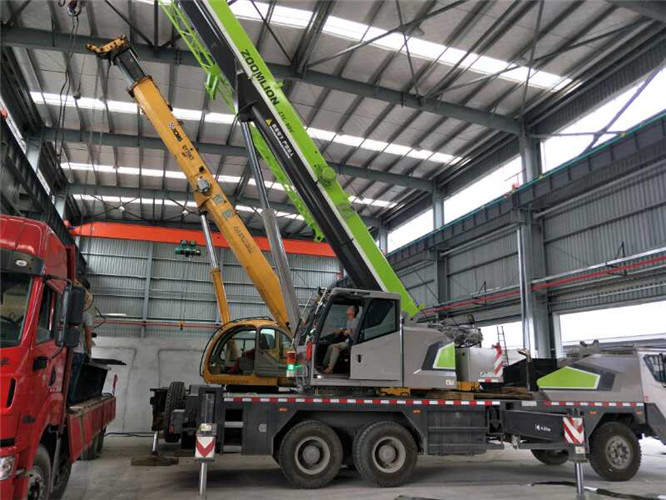 德阳市高空车出租需要注意哪些安全事项？