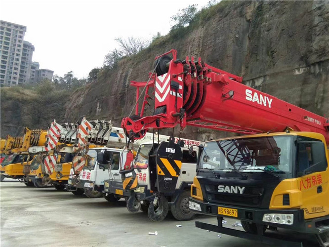 德阳市吊车出租按什么计费？台班费、单次费、里程费怎么算？